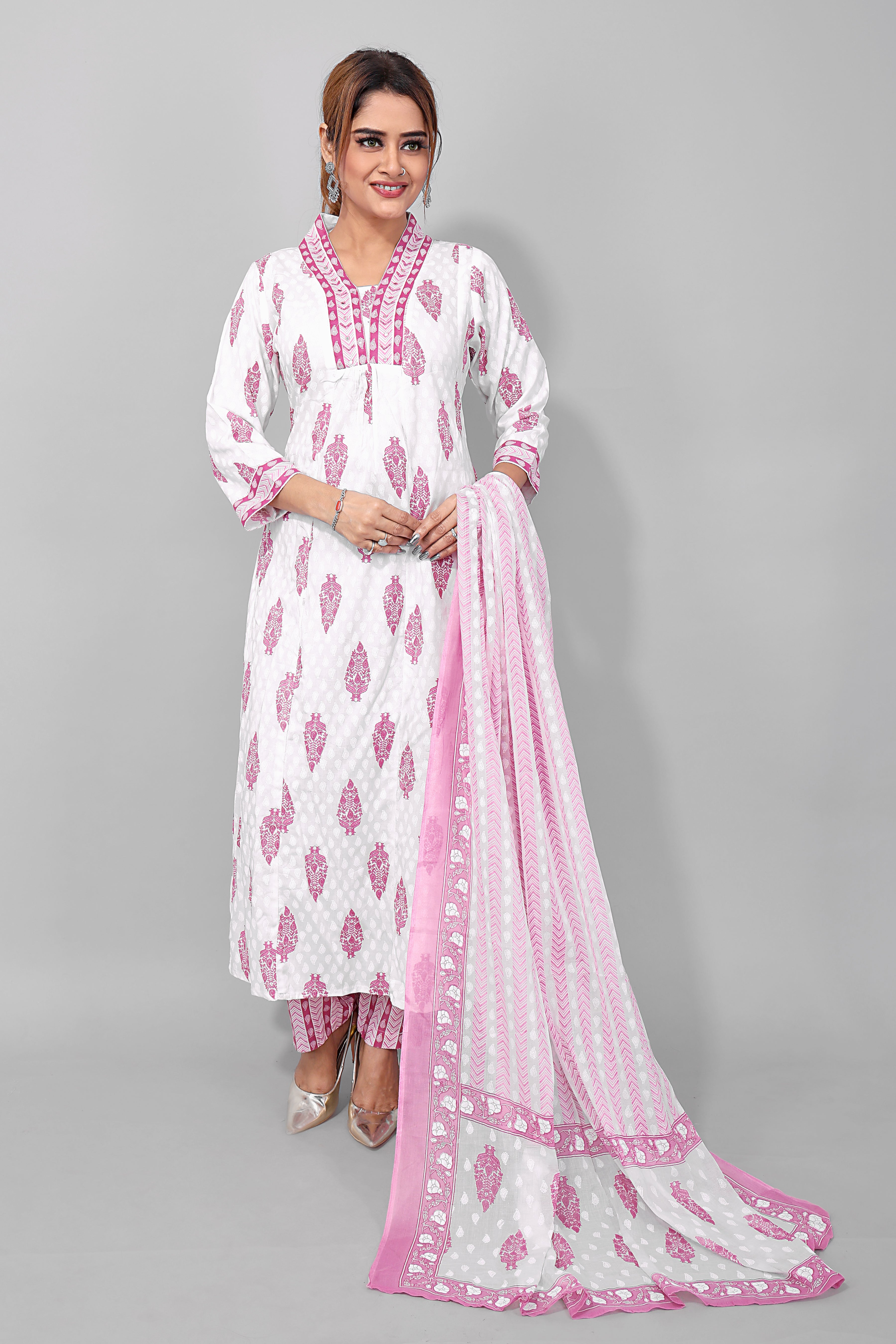 Light Pink Elegant Kurti Set